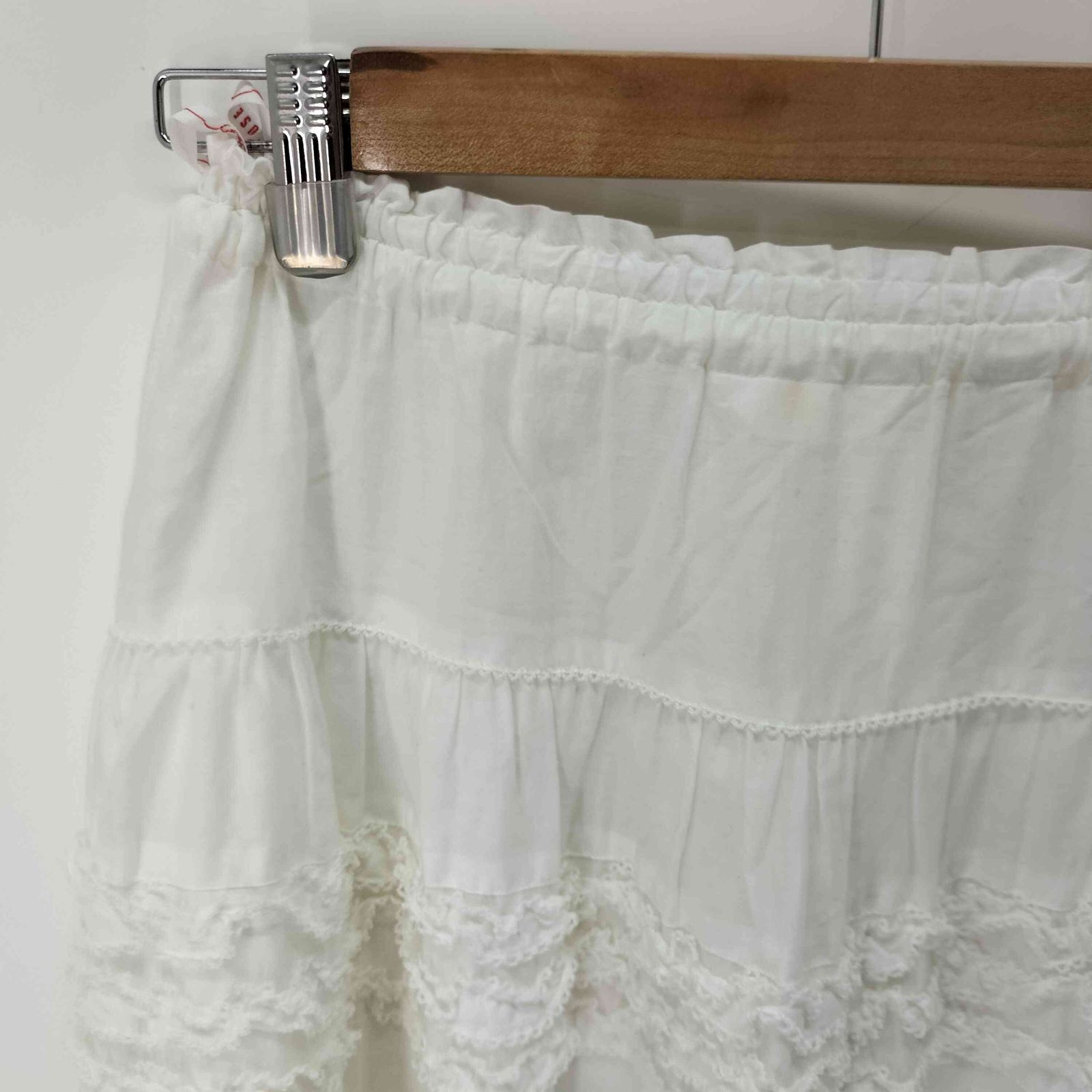 ローンフリルスカート