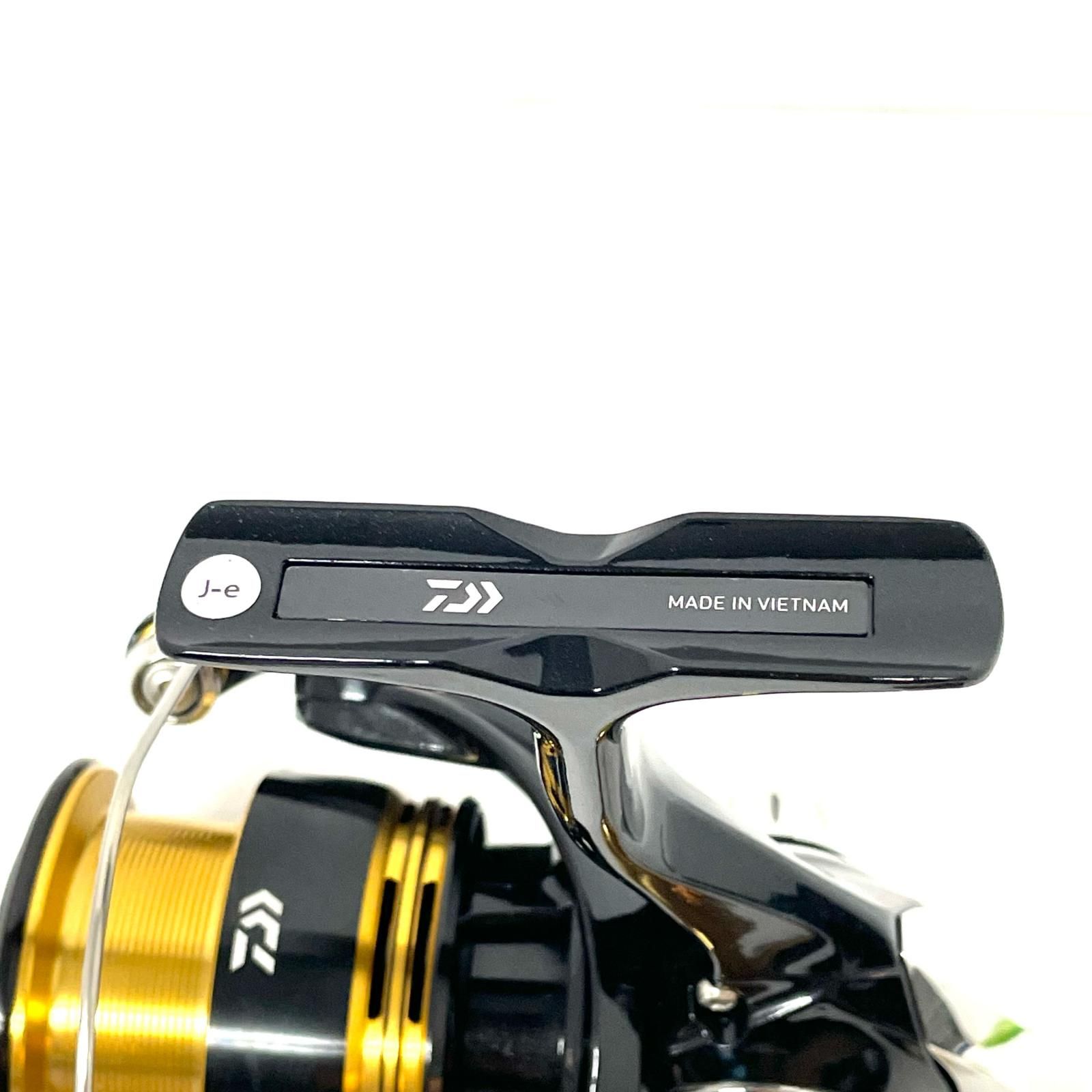 まとめ売美品 ダイワ レガリス3000H 2台 DAIWA（釣り） 23 レガリス LT3000-CXH スピニングリール - 最