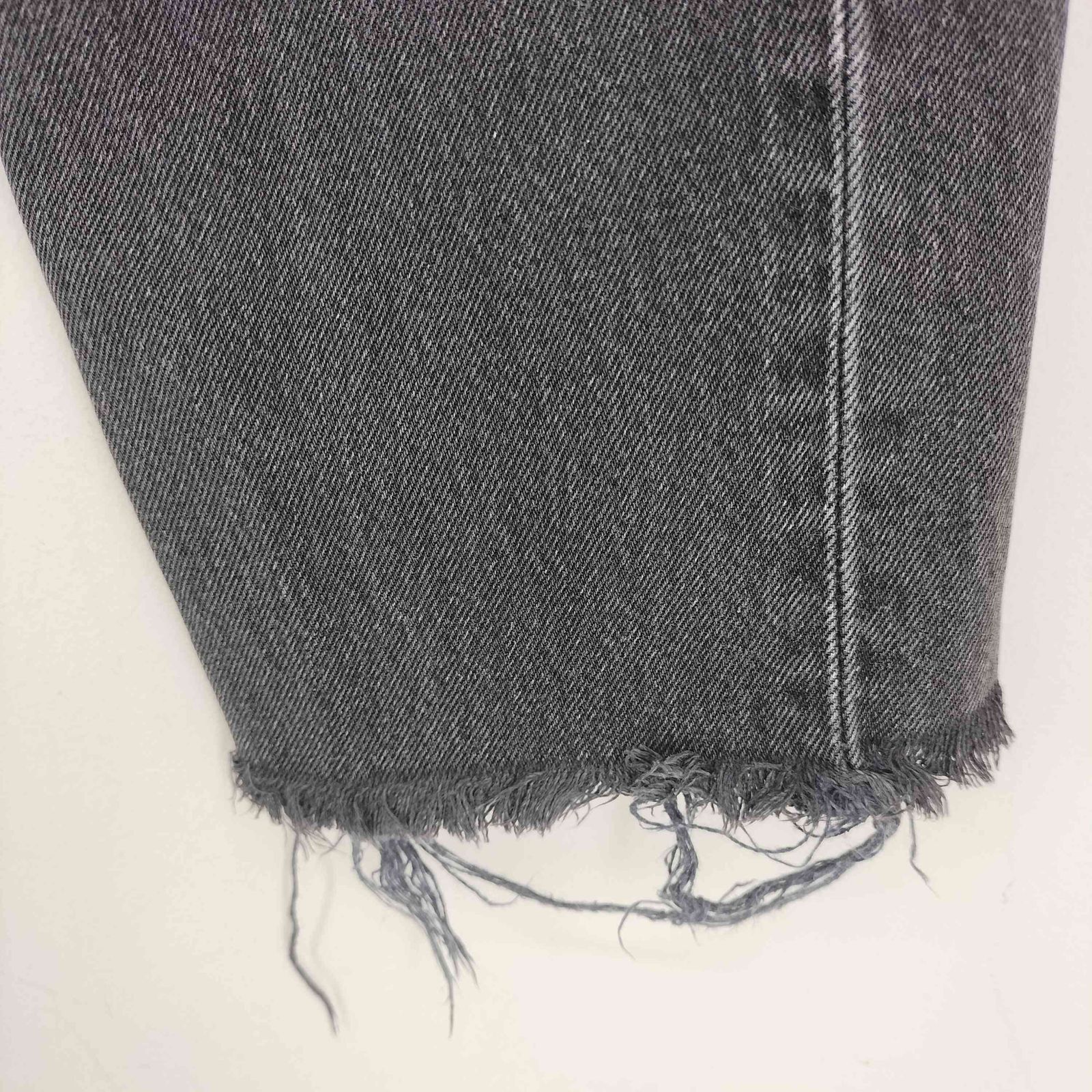 27X32
