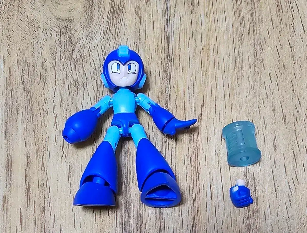 66 アクション