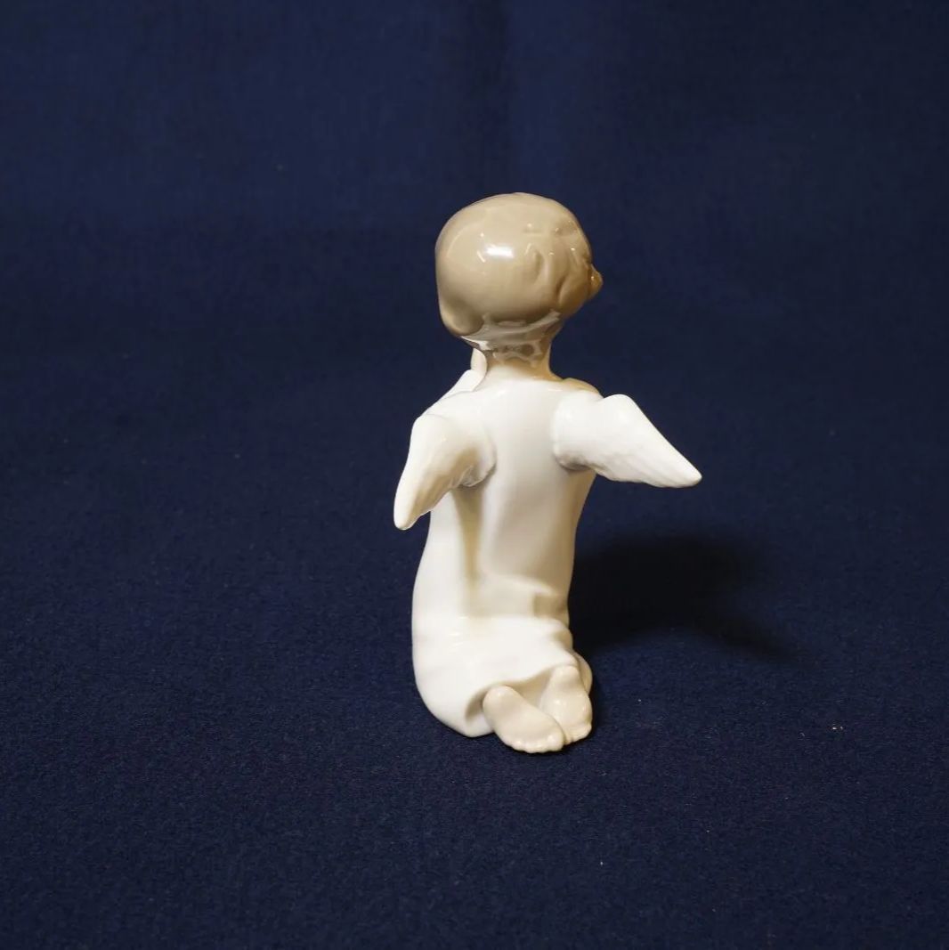 リヤドロ（Lladro）_可愛いお祈り_磁器_窯印有_H13.0×W5.0×D7