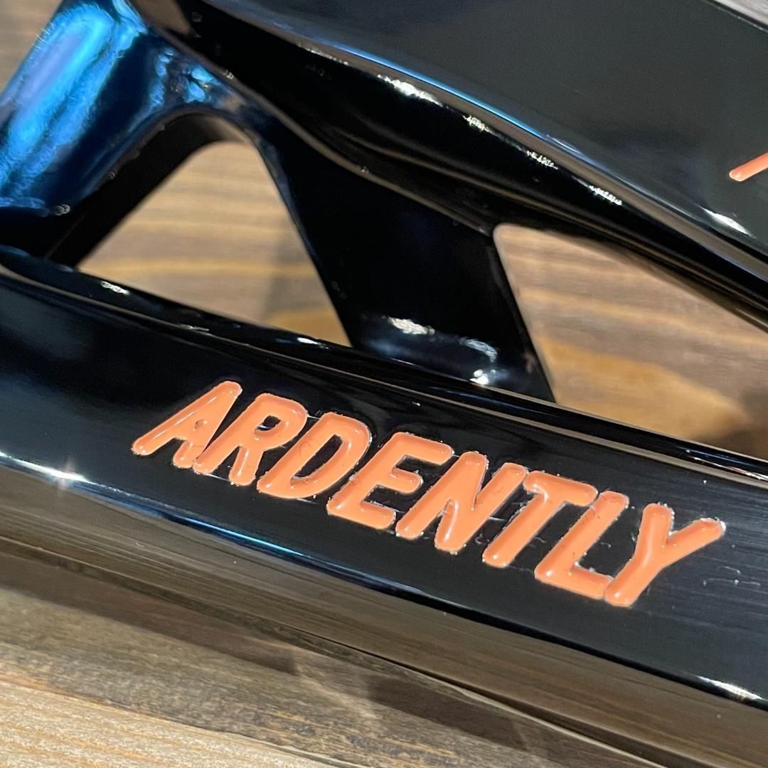 【訳アリ価格！】ardently bike ピスト用クランク PCD144 訳アリ価格！】ardently bike ピスト用クランク PCD144