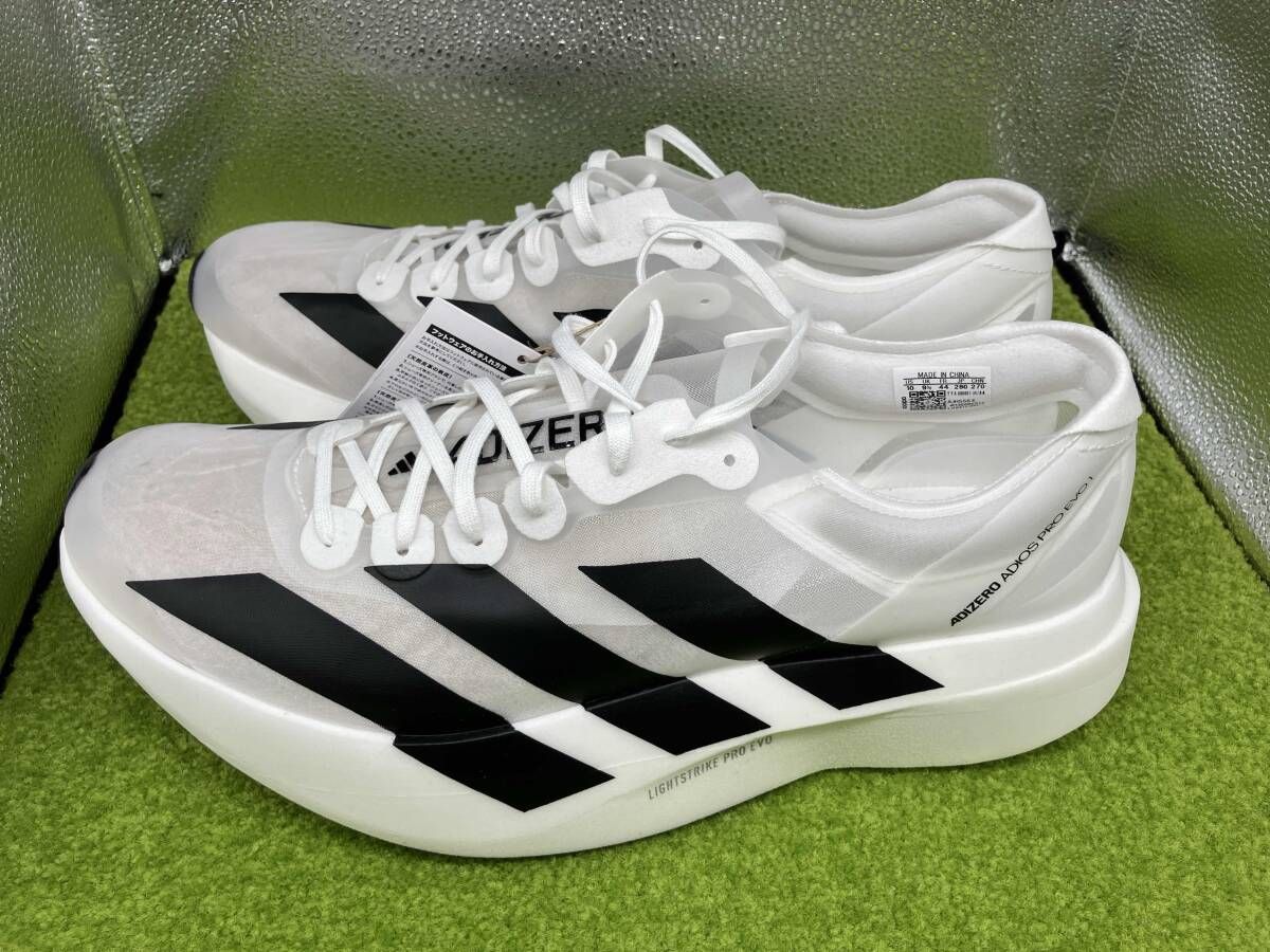 ナイキ] クエスト 5 QUEST 5 カーゴカーキ/セコイア/ホワイト/グレイ