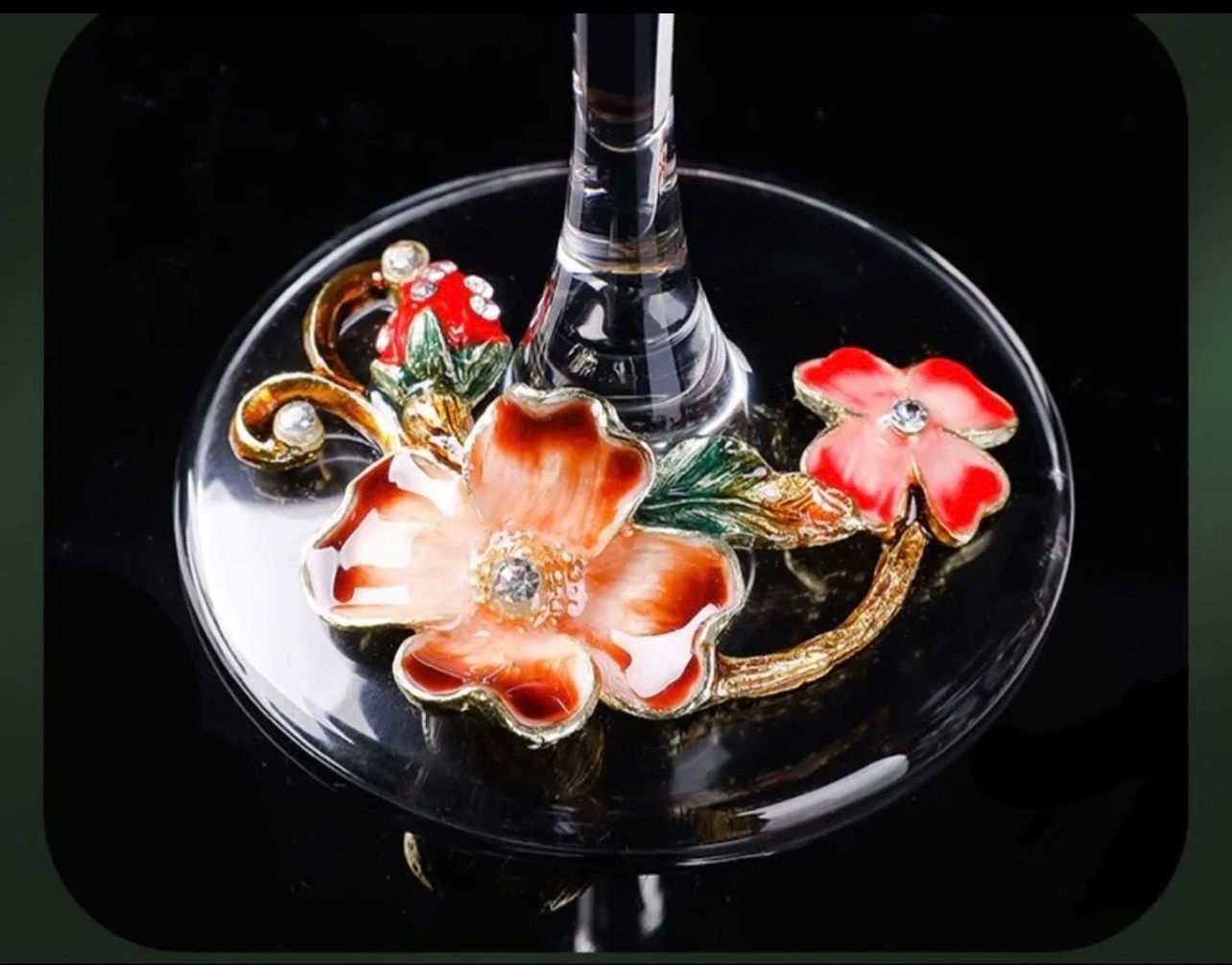 ワイングラスとデキャンタセット ボヘミアングラス デキャンタとワイン