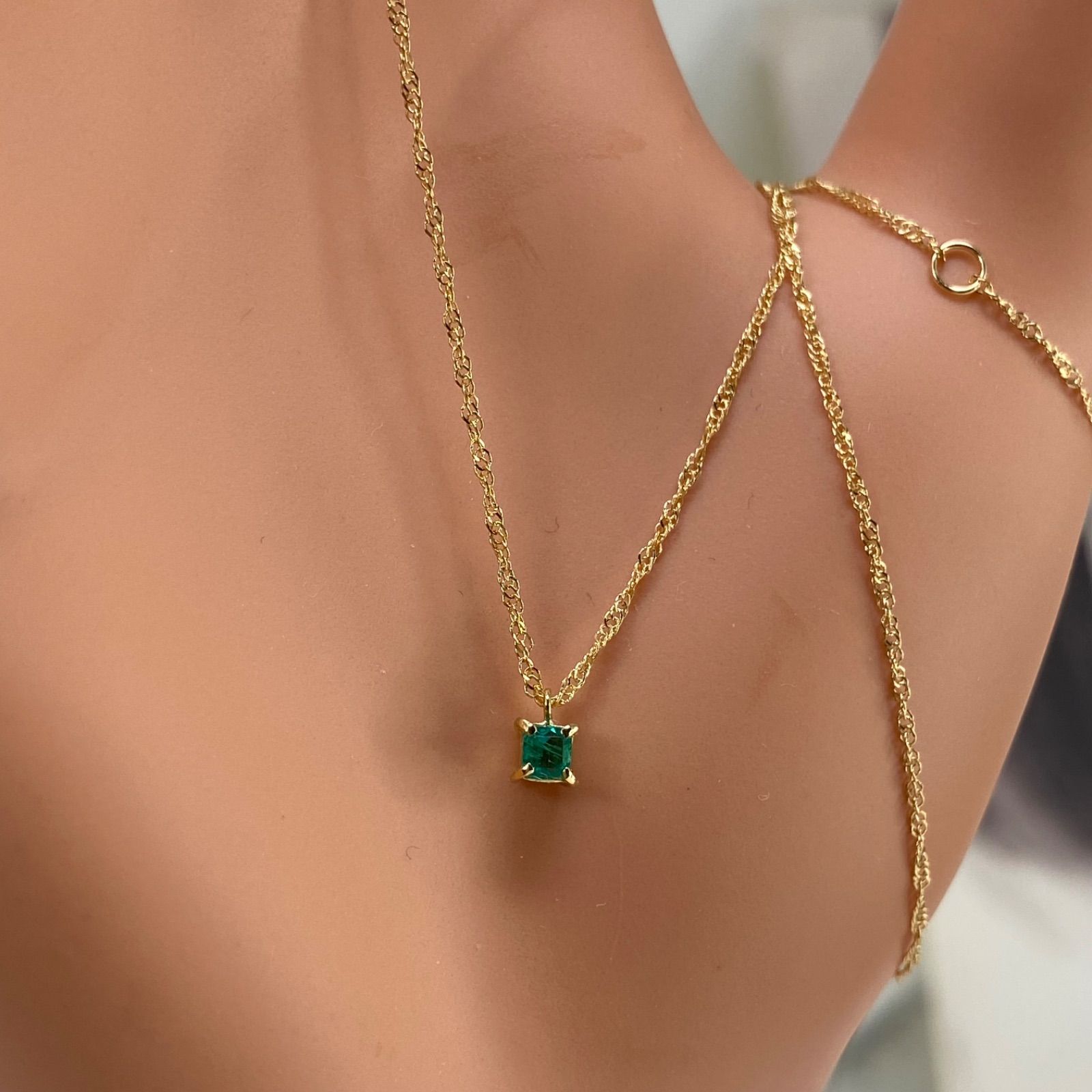 コロンビア産 天然エメラルド 0.13ct K18YG ペンダント