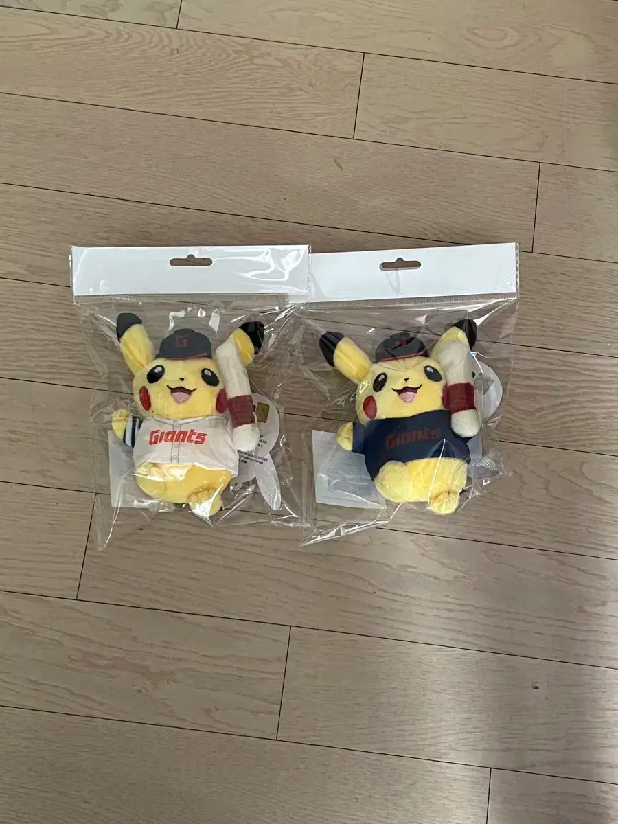 ロッテ ジャイアンツ ポケットモンスター ピカチュウ キーホルダー セット