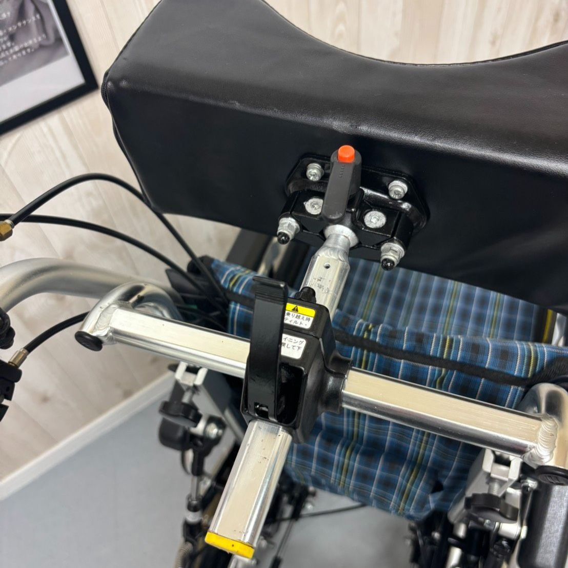 Miki 介助型車椅子