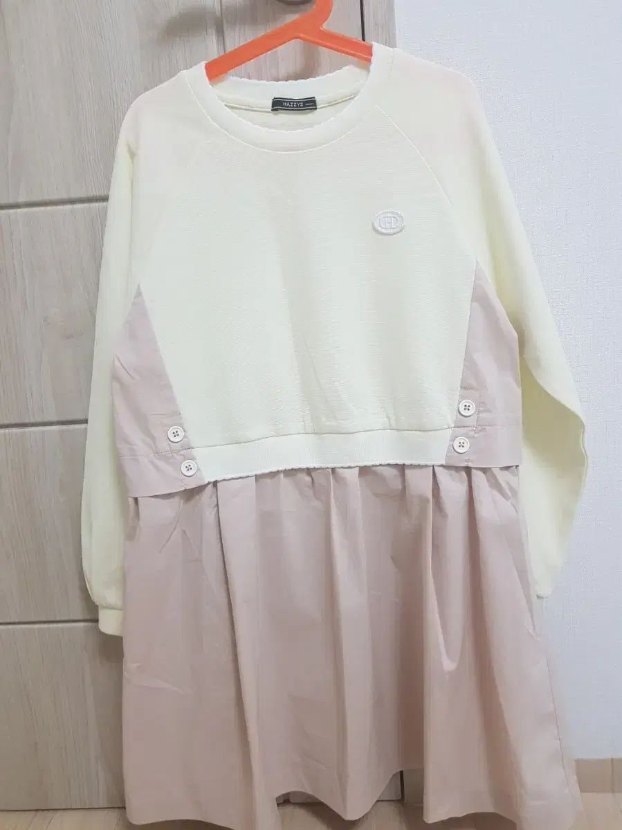 森日向子さんが作品中着用衣装&直筆サイン入りチェキ 割引