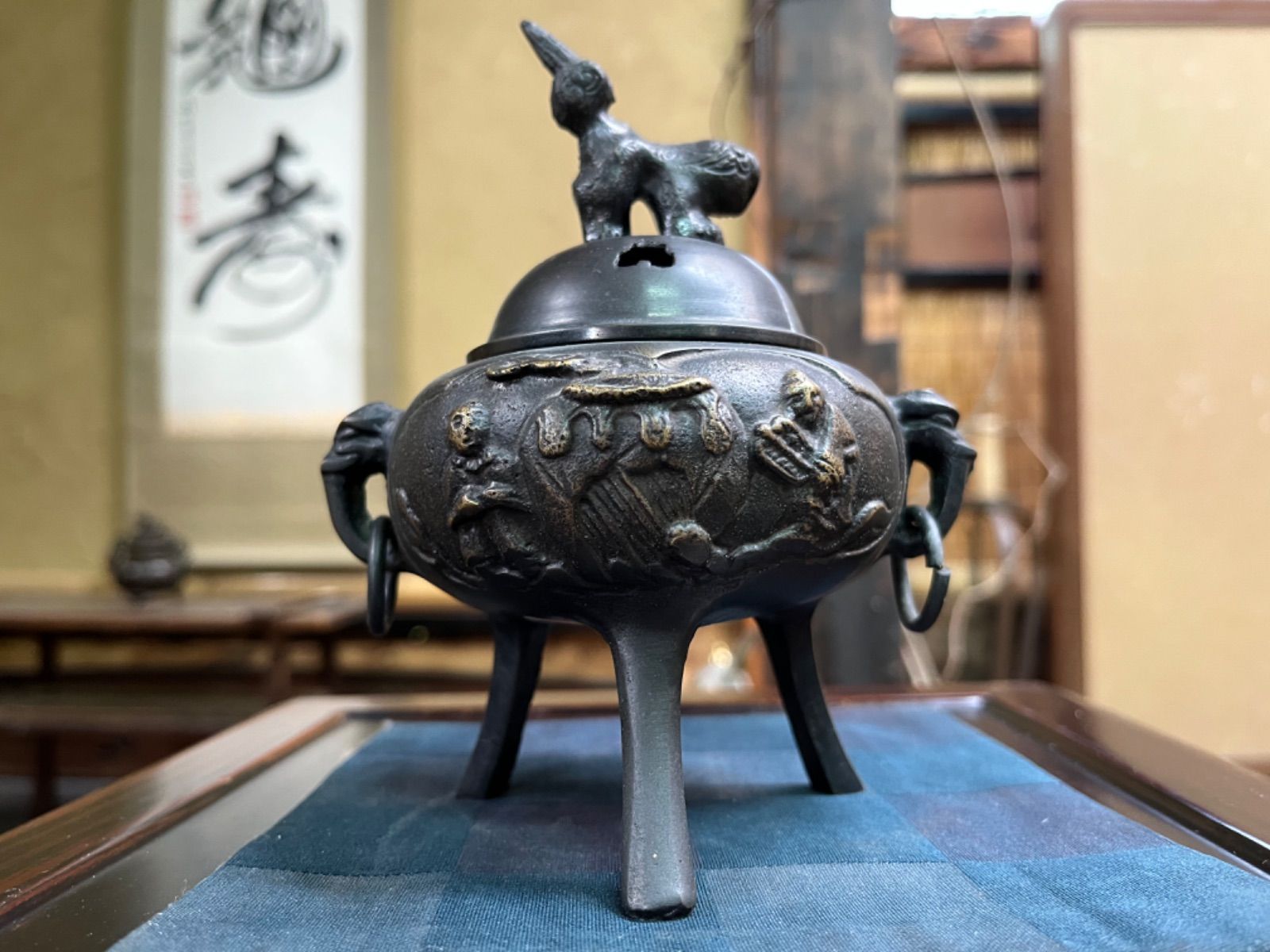 高岡銅器 金属工芸 三足 唐獅子香炉 仏教 透かし彫り 仏具 香道具 三足香炉 唐獅子蓋 金属製 高岡銅器 金属工芸 三足 唐獅子香炉 仏教