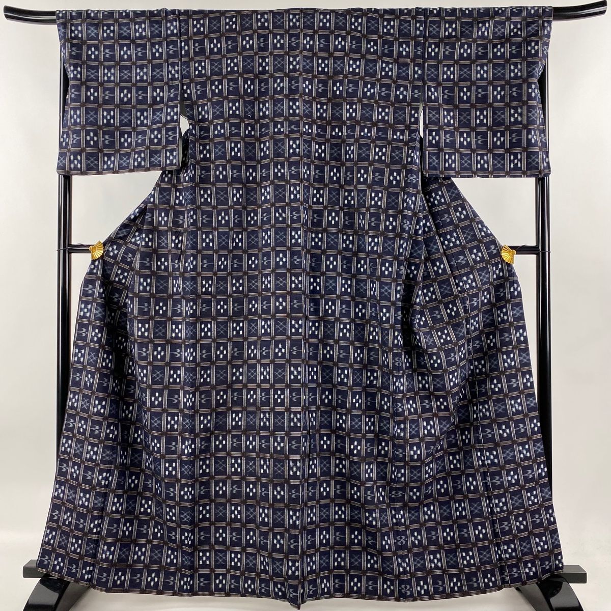 紬 身丈163cm 裄丈68cm L 袷 格子 燕 濃紺 正絹 名品