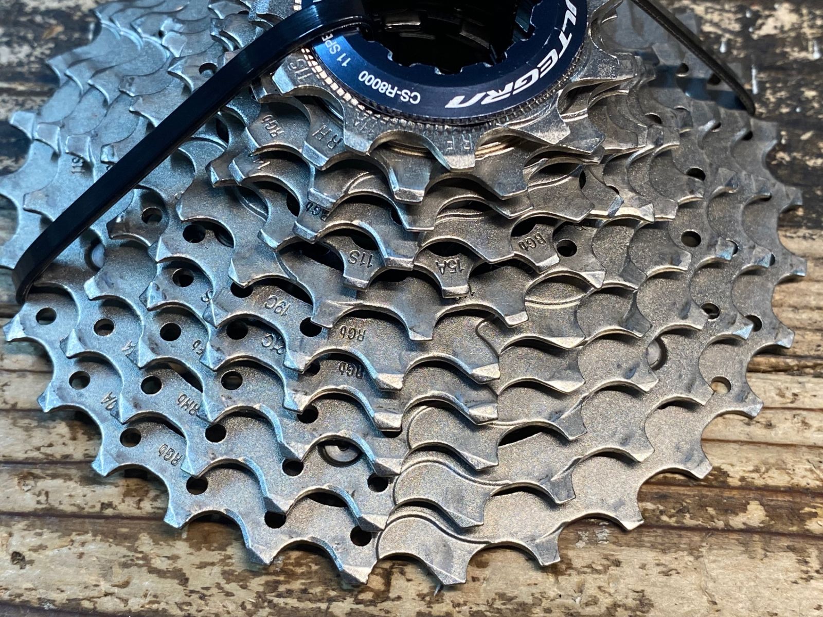 SHIMANO ULTEGRA CS-R8000 スプロケット 11-30 SHIMANO(シマノ)CS-R8000 11-30T | 自転車・パーツ通販 | ワイズ