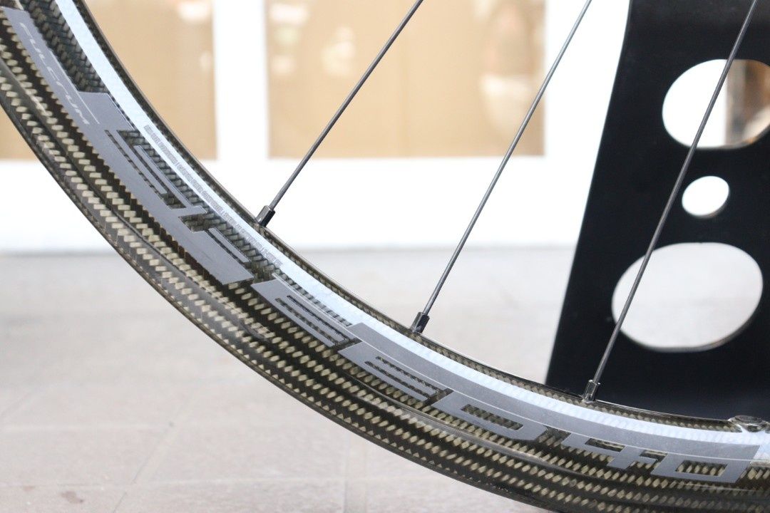 フルクラム FULCRUM スピード SPEED 40 CMPTZN DB カーボン