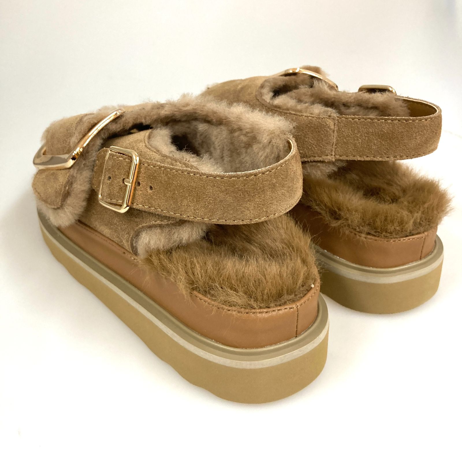 ストラップファー厚底サンダル