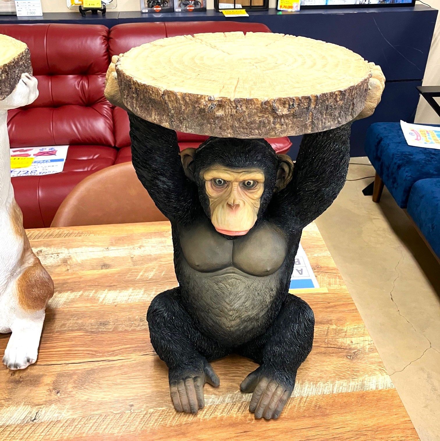 チンパンジー　サイドテーブル　ミニテーブル　アニマル　動物　ソファ　テーブル チンパンジー サイドテーブル ミニテーブル アニマル 動物 ソファ