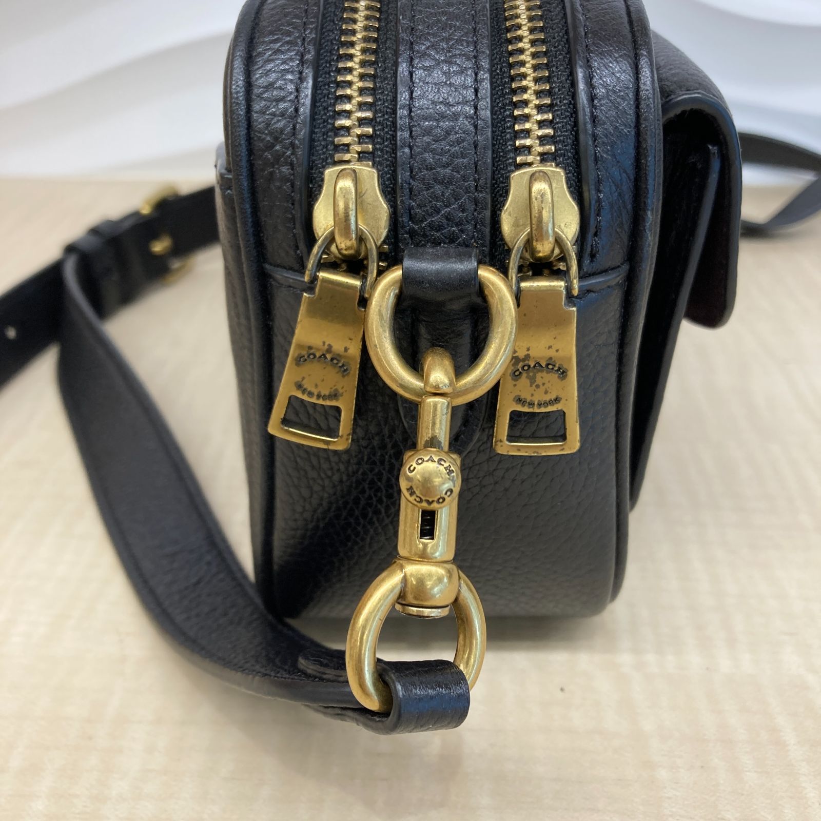 コーチ C0823 ウィロウ ショルダーバッグ カメラバッグ ブラック