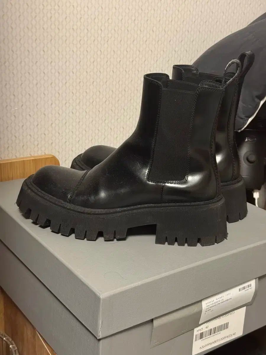 BALENCIAGA バレンシアガ トラクターブーツ 43 箱袋付 ブラック