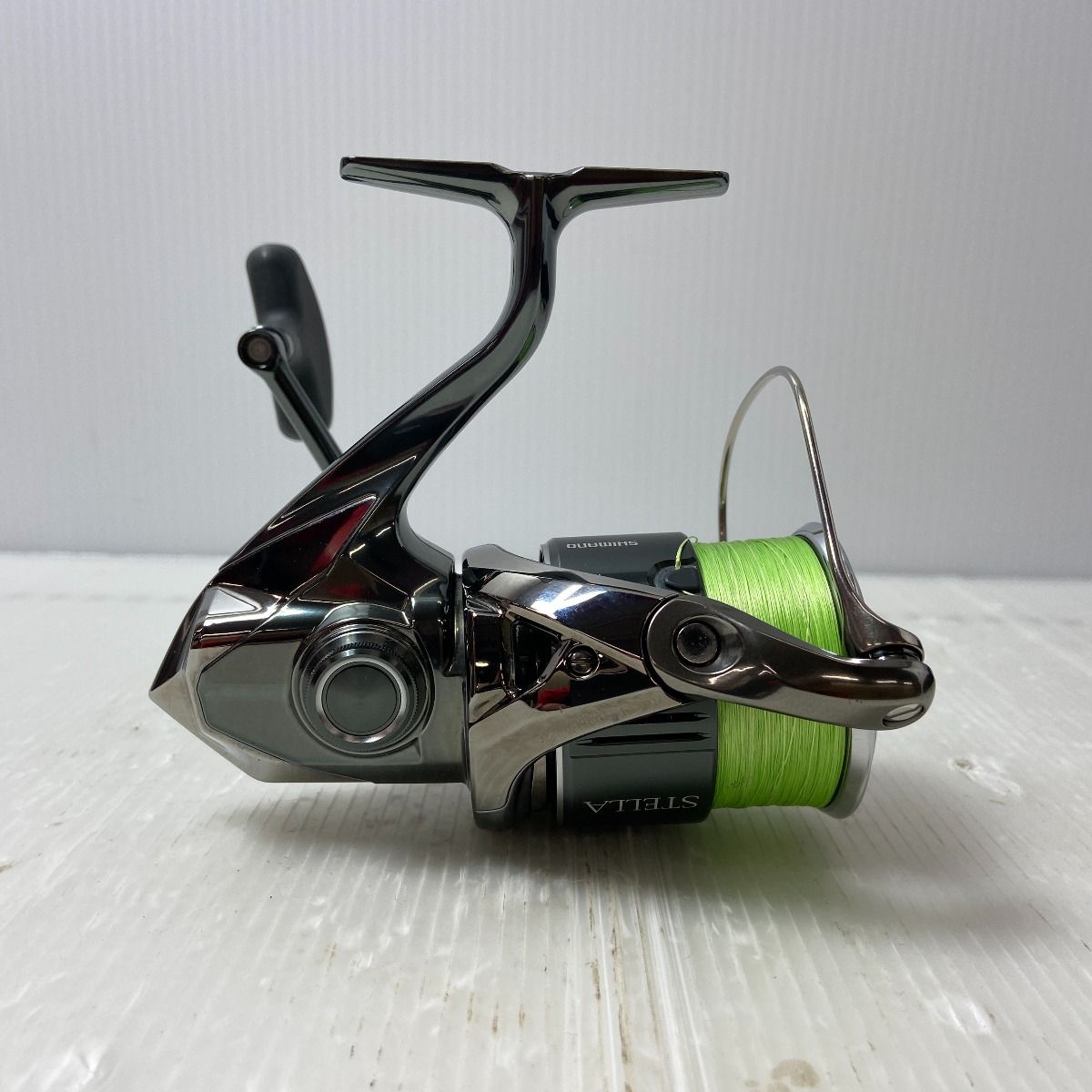 ΨΨSHIMANO シマノ スピニングリール 22ステラ4000XG 箱付き ΨΨSHIMANO シマノ スピニングリール 22ステラ4000XG 箱付き