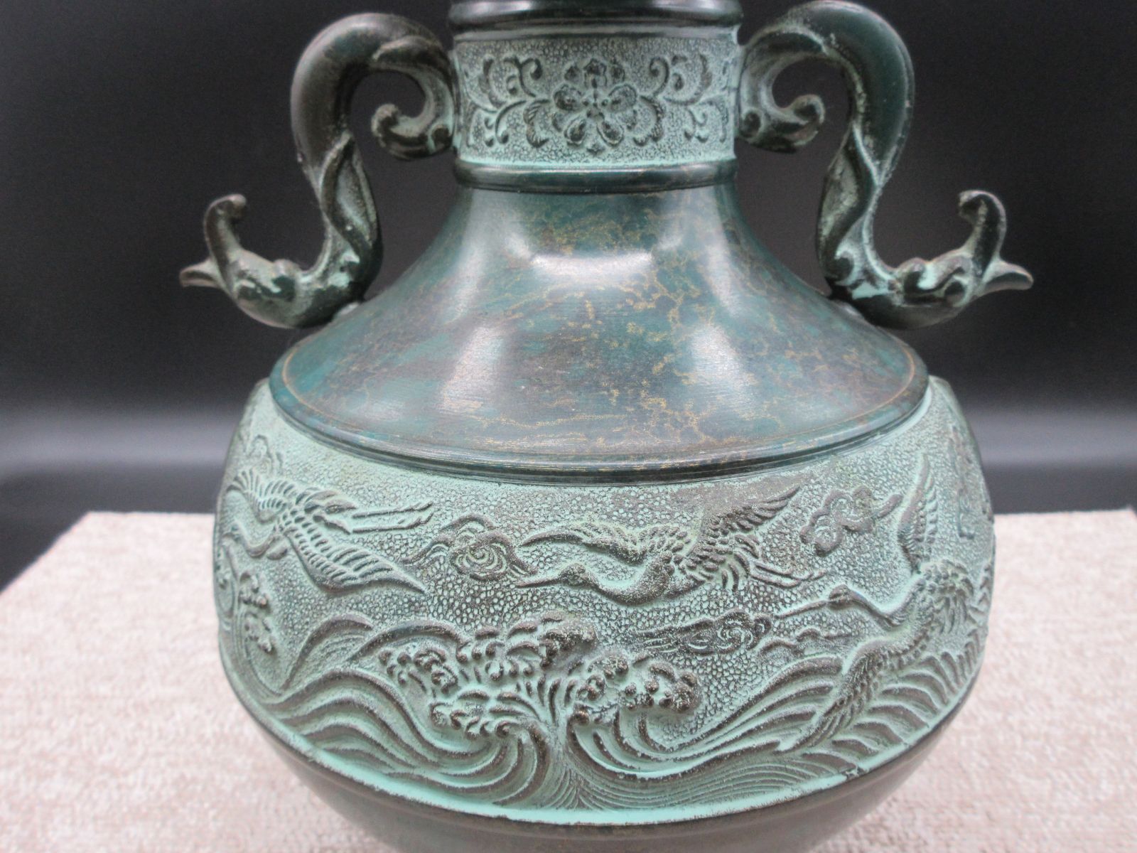 ドラゴン彫刻 錆銅製花器 花瓶 ドラゴン彫刻 錆銅製花器 花瓶