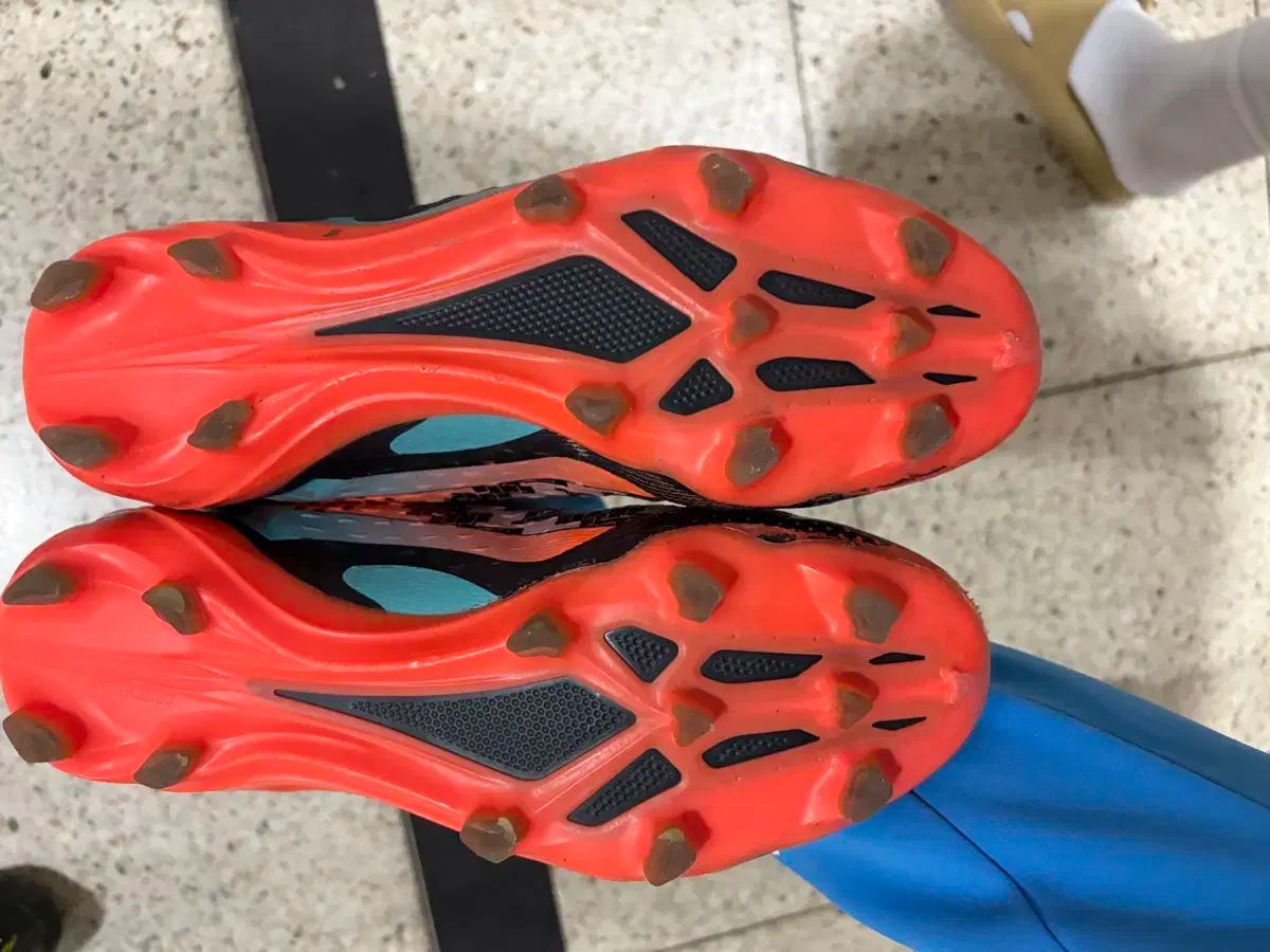 ミズノ モレリアウェーブ(専用) モレリアウェーブジャパン 復刻版24.5