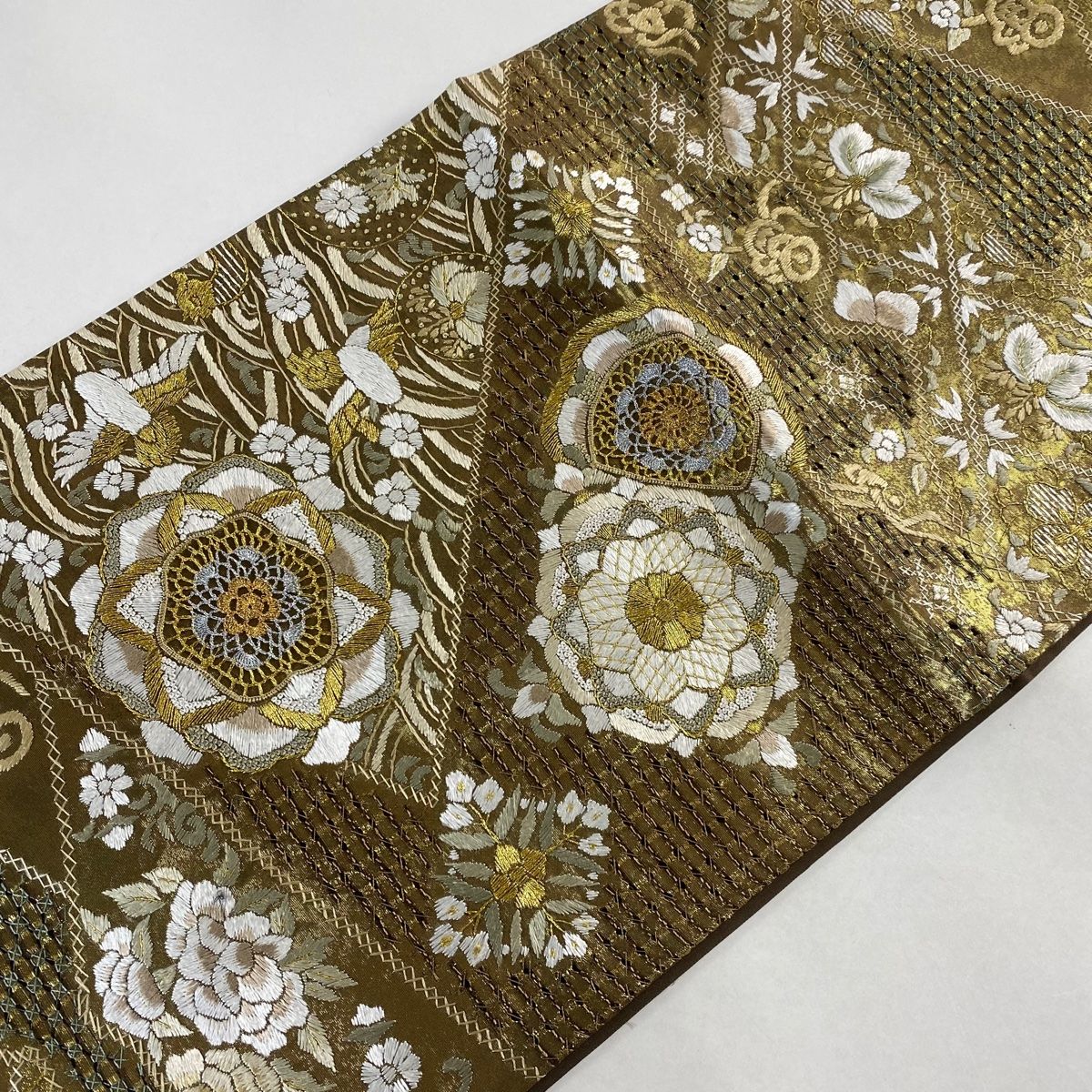 草花 刺繍