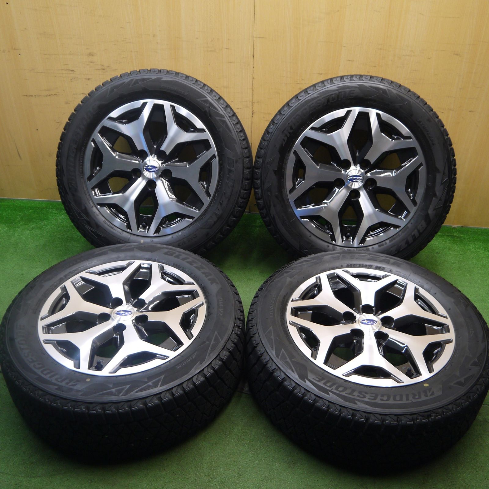 バリ溝！キレイ！9分スバル SK フォレスター 純正 ENKEI 225/60R17 スタッドレス ブリヂストン ブリザック DM-V2 17インチ エンケイ PCD114.3/5H5070903Hス