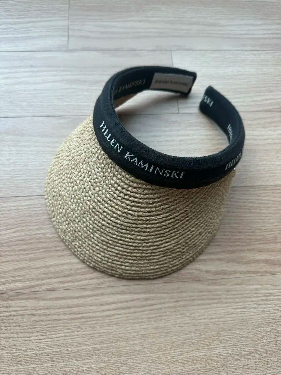 Helen Kaminski（ヘレンカミンスキー) ビアンカ 出品 新品