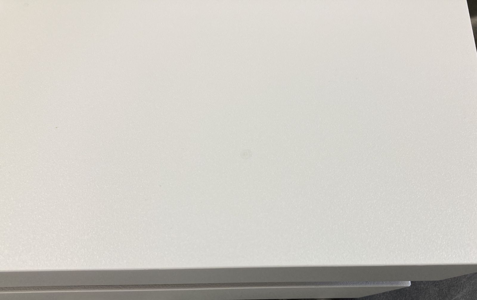 グレイシャー ホワイト