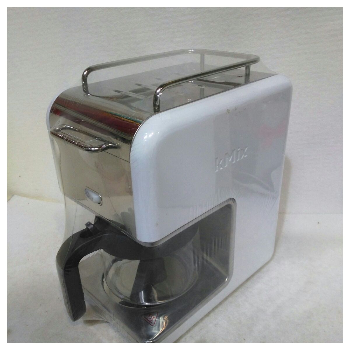 中古】本体のみ デロンギ ドリップコーヒーメーカー 約6杯用 CMB6-WH ホワイト系 - メルカリ