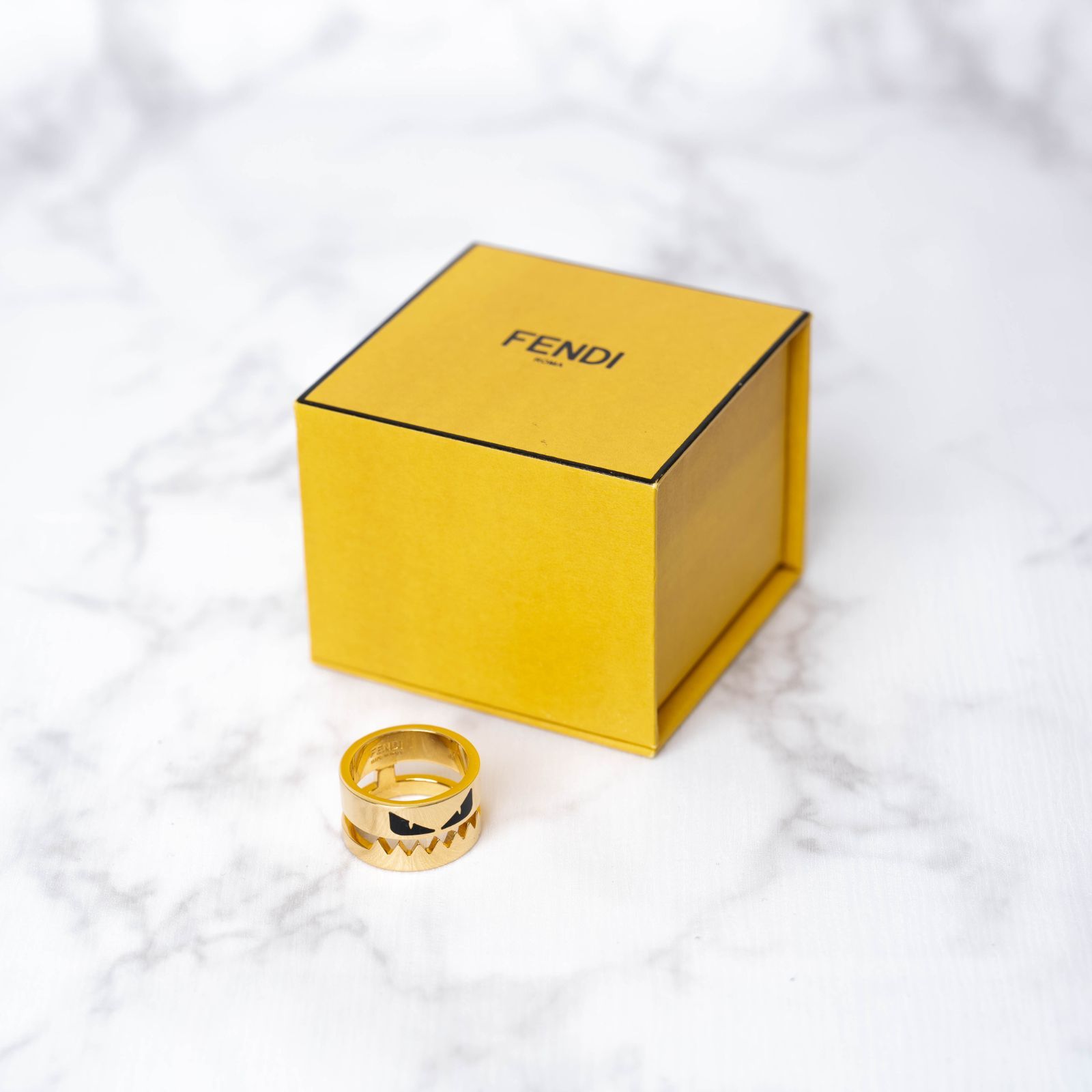 Fendi BAG BUGS リング ゴールドMサイズ