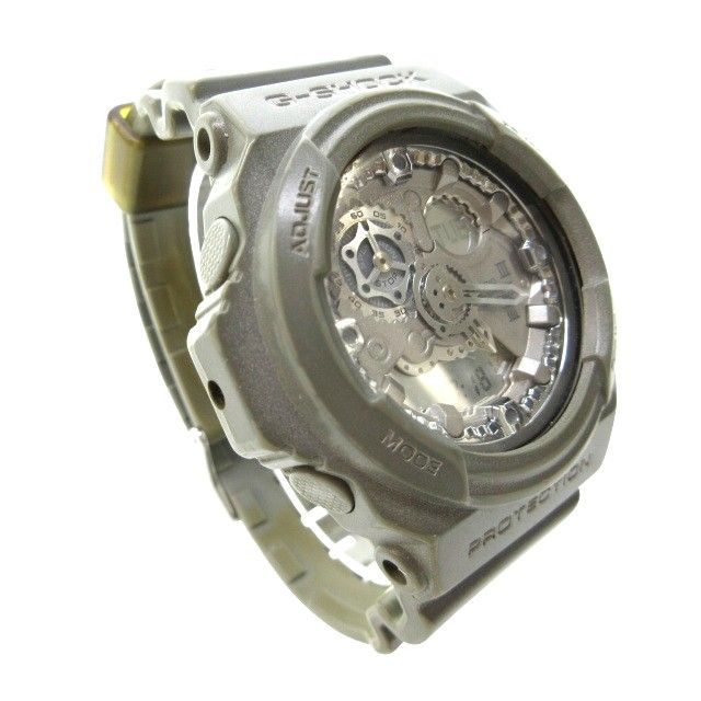 【世界3000個限定‼️】G-SHOCK マルジェラ　デジタル腕時計 グレー マルジェラ×G-SHOCKのコラボウォッチ - 初の腕時計は世界3000個