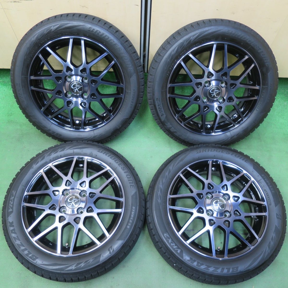 バリ溝!22年!キレイ!9分☆スタッドレス 165/60R15 バリ溝!22年!キレイ!9分☆スタッドレス 165/60R15