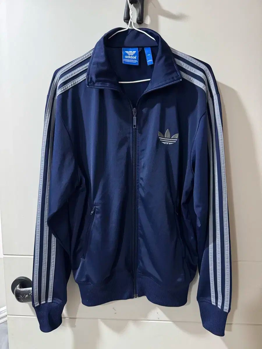 adidas アディダス ファイヤーバード 灰色の 3 本の線 ネイビージャージー 95