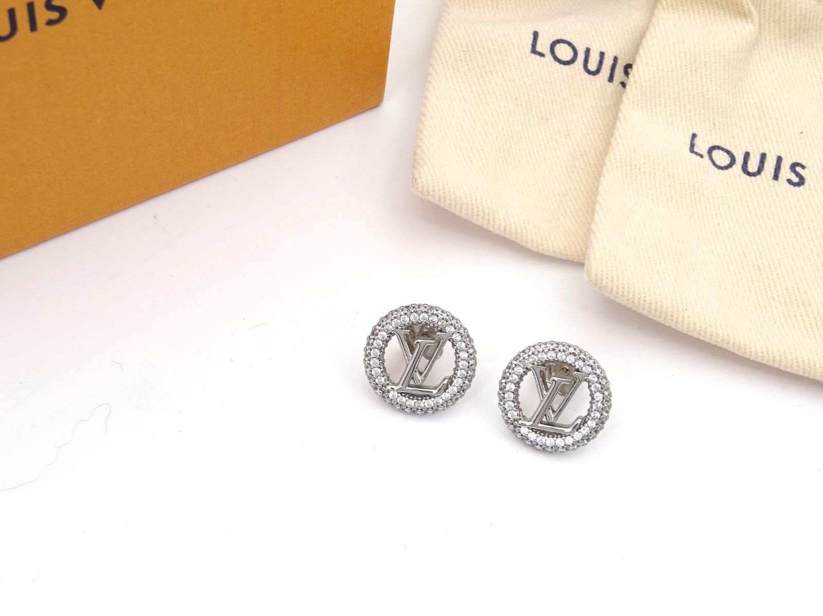 ルイ ヴィトン ピアス ルイーズ バイ ナイト シルバー 片耳 未使用級】〇3287 Louis Vuitton ルイ・ヴィトン シルバー