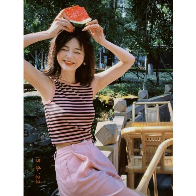 Tシャツ ラウンドネック アシンメトリー 個性的 ディナー 休日 大人可愛い フェミニン ガーリー カジュアル 学校行事 お出かけファッション 女子旅 楽天市場】Tシャツ レディース 半袖 夏 アシンメトリー 英文字