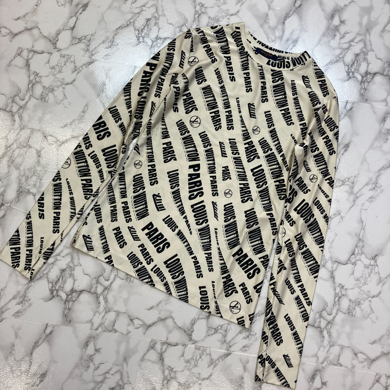 ♡美品♡ LOUIS VUITTON ルイヴィトン 21AW シグネチャー ロゴ ロング 