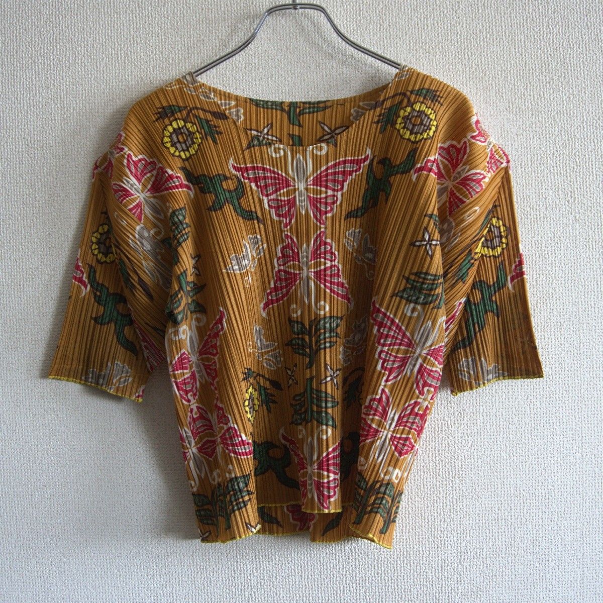 人気商品】PLEATS PLEASE【柄 プリーツ カットソー】 3 プリーツ 