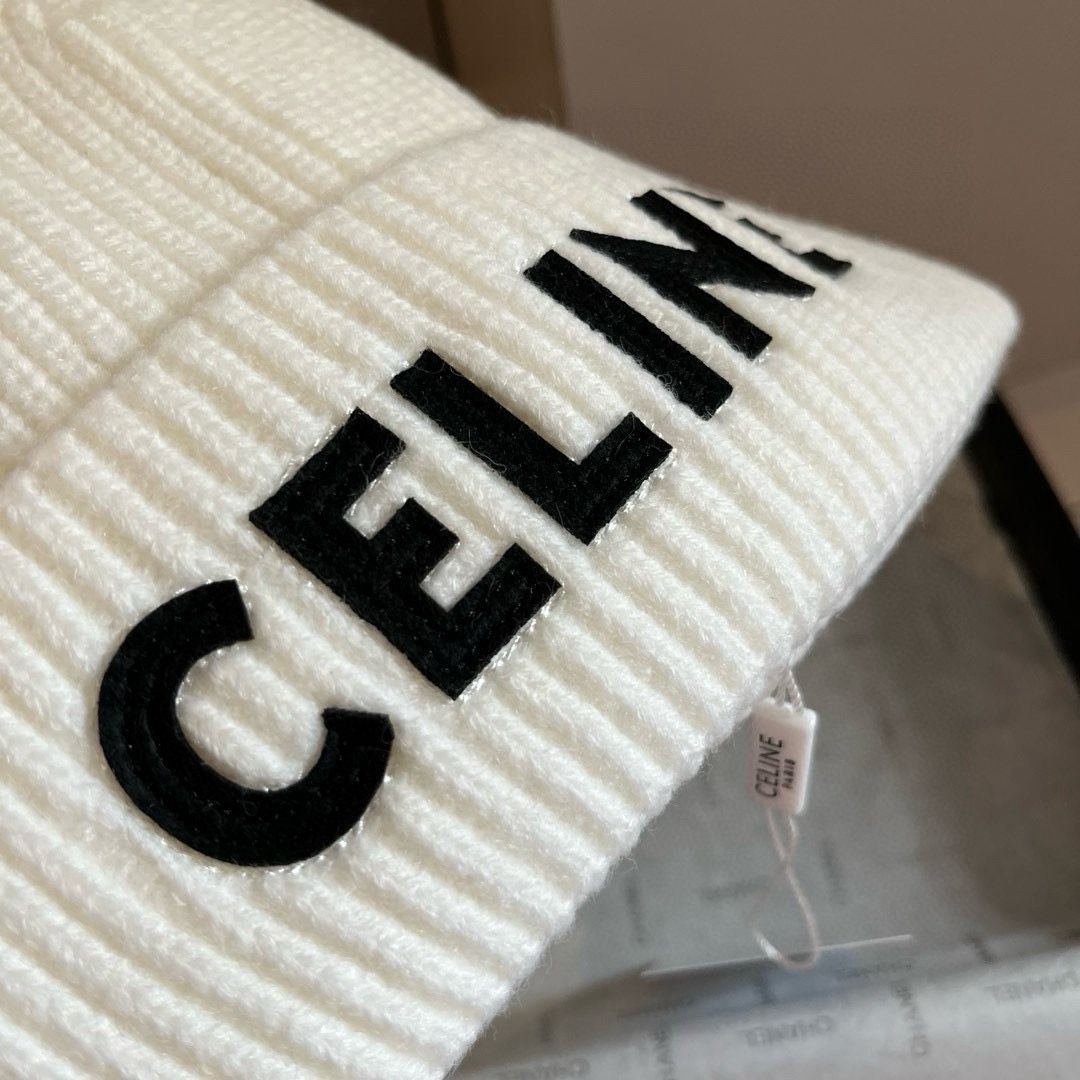 CELINE★ロゴニットキャップ org.jpg