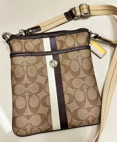 COACH シグネチャー クロスバッグ