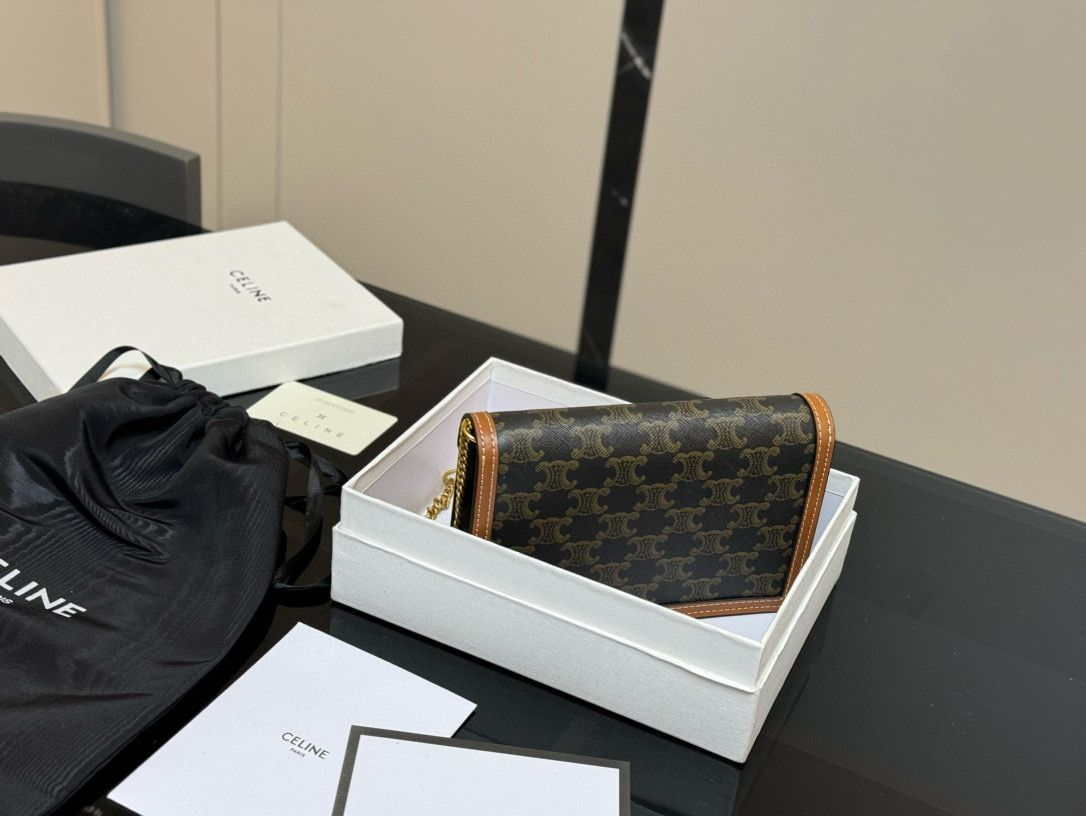 VINTAGE●CELINE●セリーヌ キャラメル アンダーアームバッグ 楽天市場】【7/25～27限定・最大2万円OFFクーポン配布中】CELINE