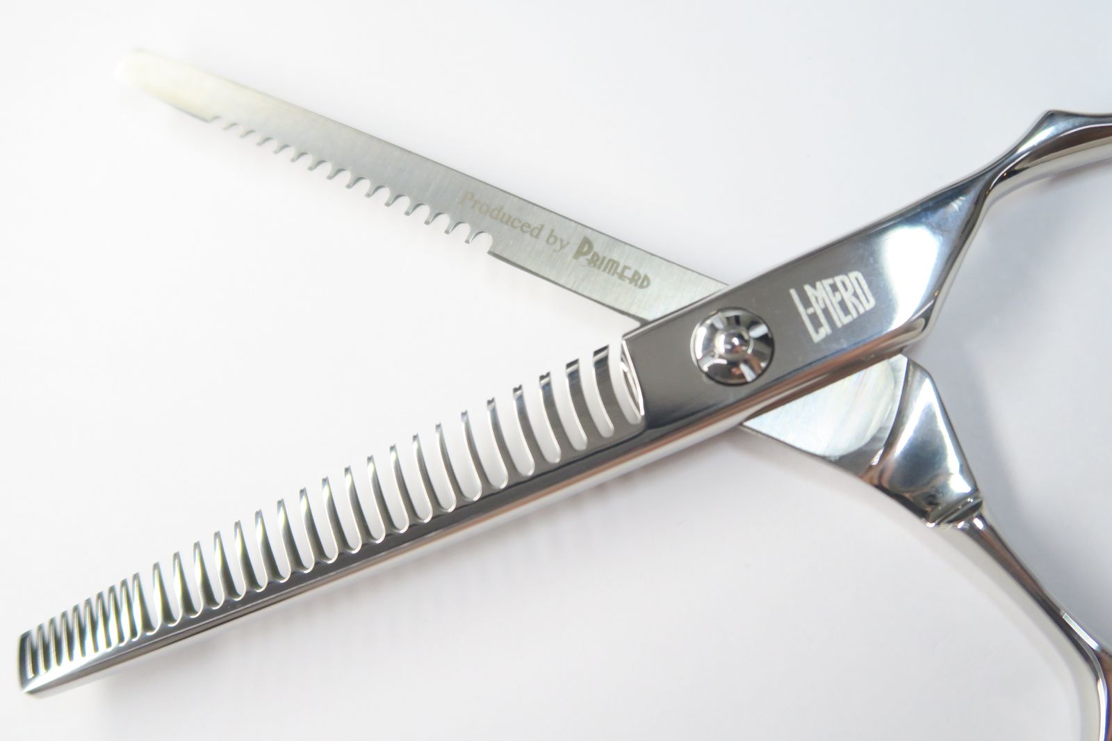 セニング 美容師