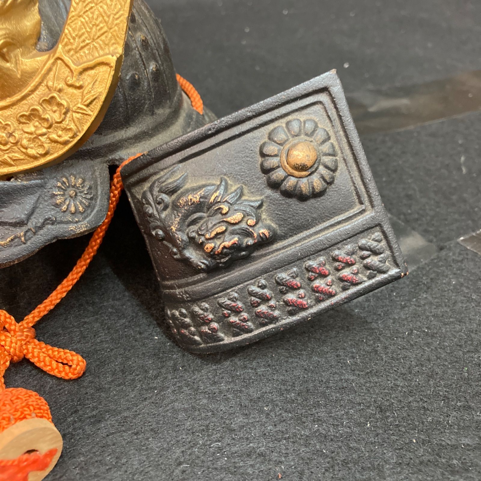 兜 兜飾り 縁起物 美術工芸 出世兜 置物 鉄製 かぶと インテリア 高さ 