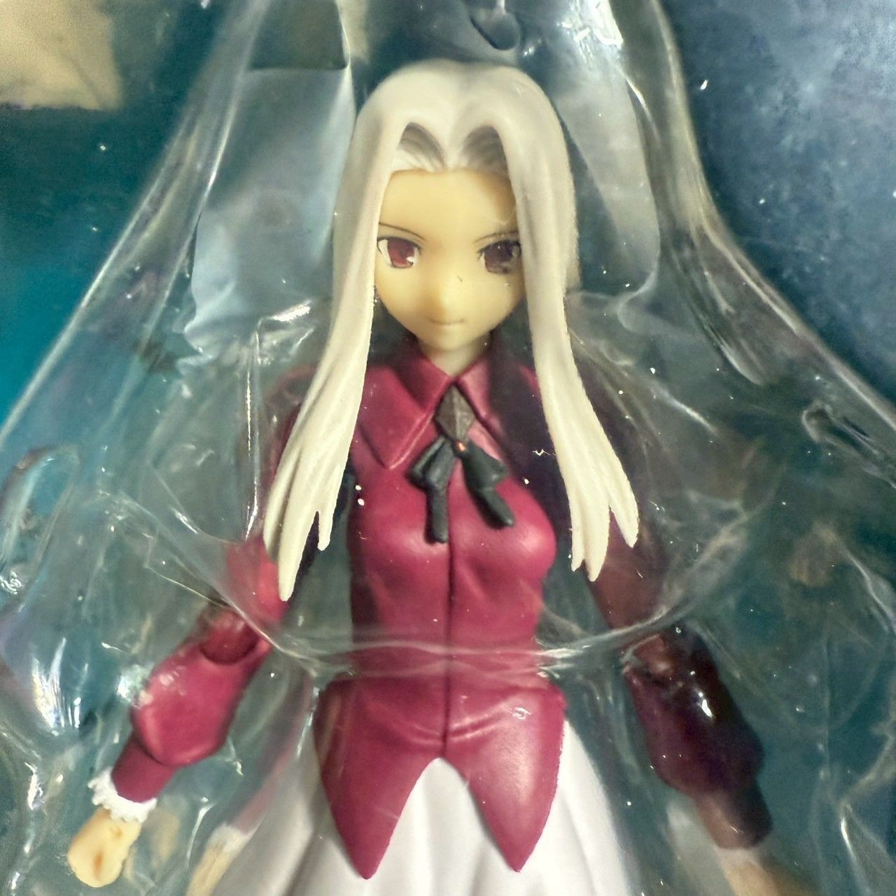 【美品・未使用品】figma アイリスフィール•フォン•アインツベルン Amazon.co.jp: figma Fate/Zero アイリスフィール・フォン