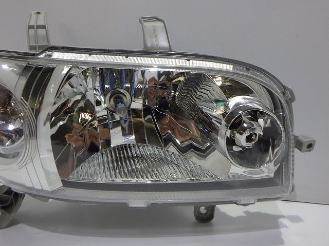 タント ヘッドライト左右