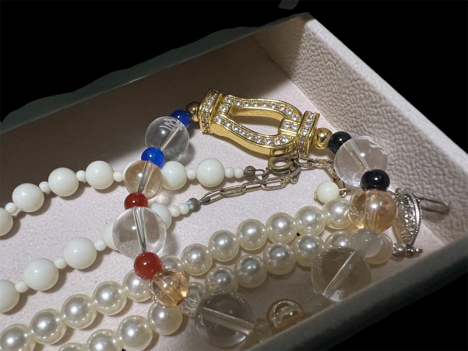 【生前整理　遺品整理】　ネックレス　白水晶　ブローチ　イヤリング　アクセサリー他 生前整理 遺品整理】 ネックレス 白水晶 ブローチ イヤリング