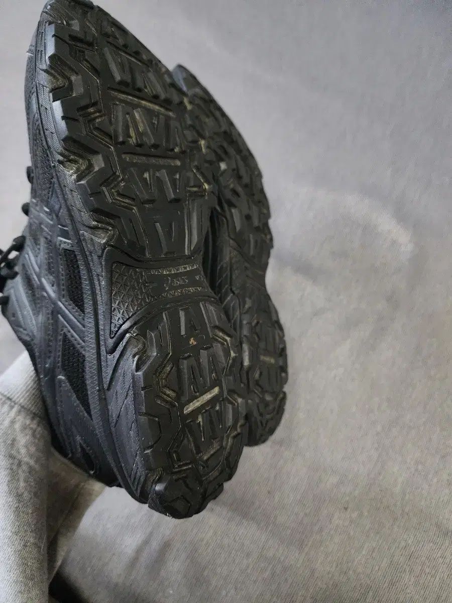 Asics アシックス