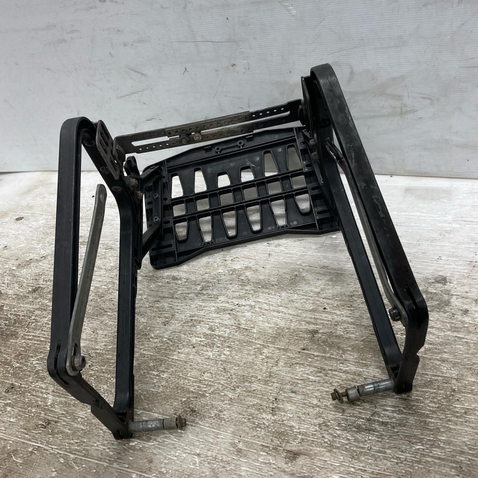 CBX550F リアキャリア