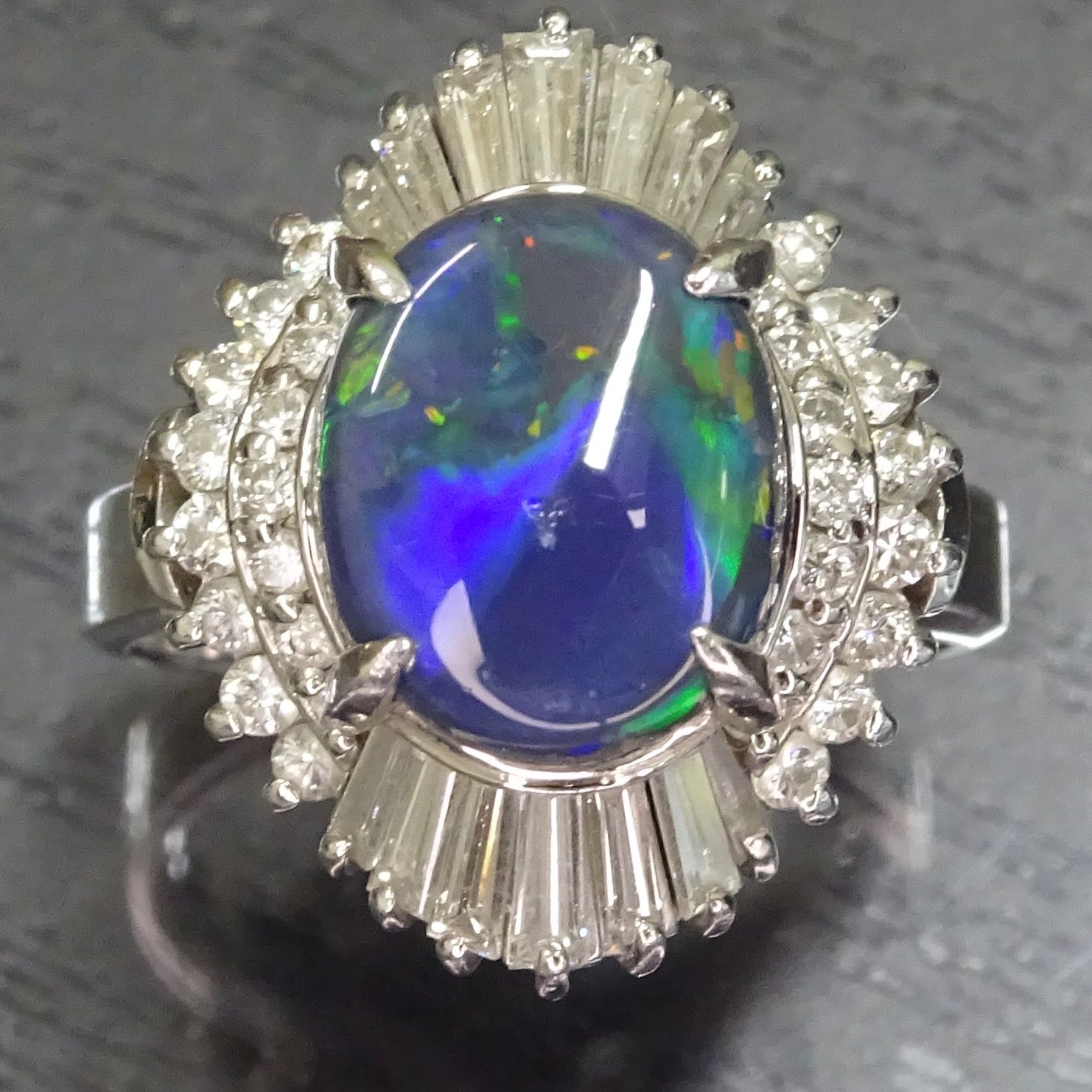 プラチナ pt900 天然ブラックオパール 2.46ct 天然ダイヤモンド 1.11ct 