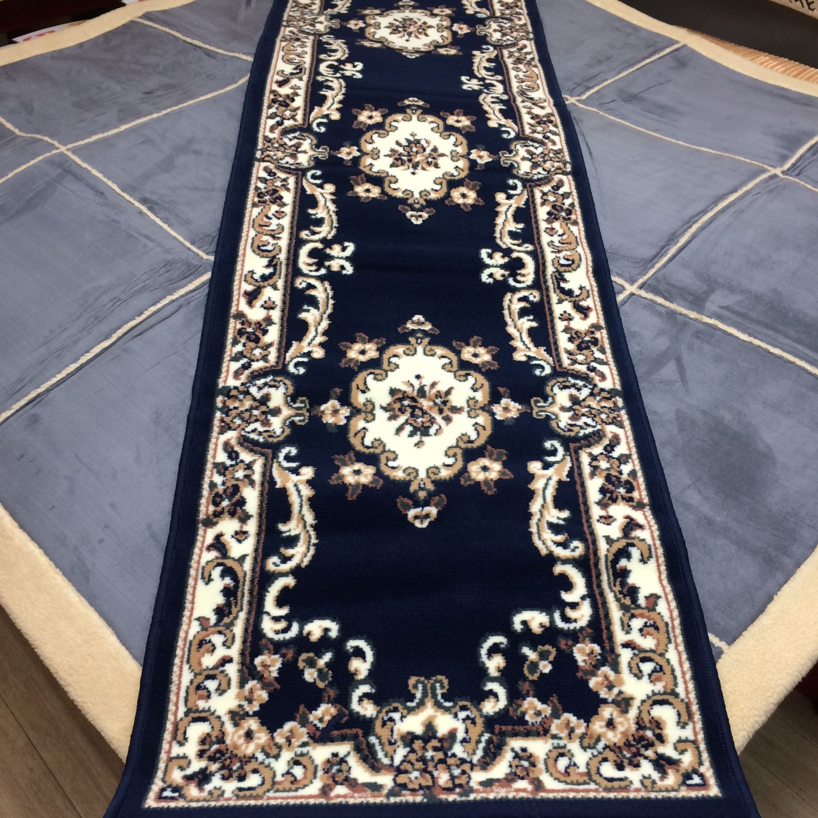 廊下敷き 340　新品　キッチンマット　ロングマット　長いマット　ブルー