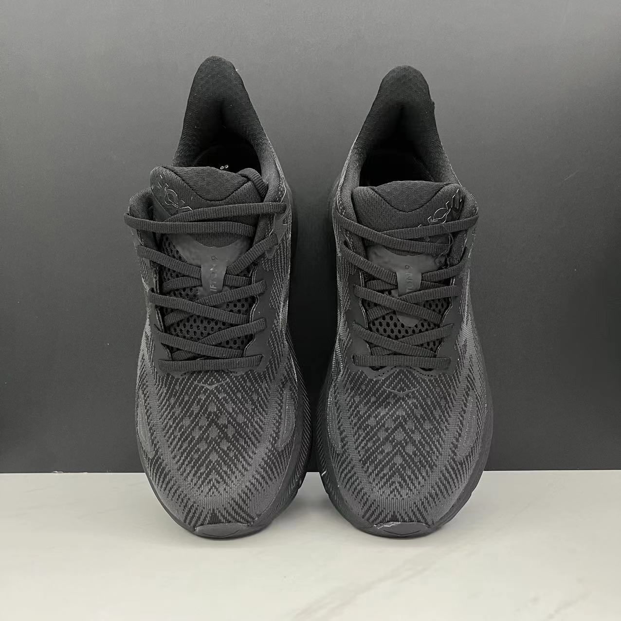 ブラック HOKA ONE ONE CLIFTON 9 ランニングシューズ 厚底 男女
