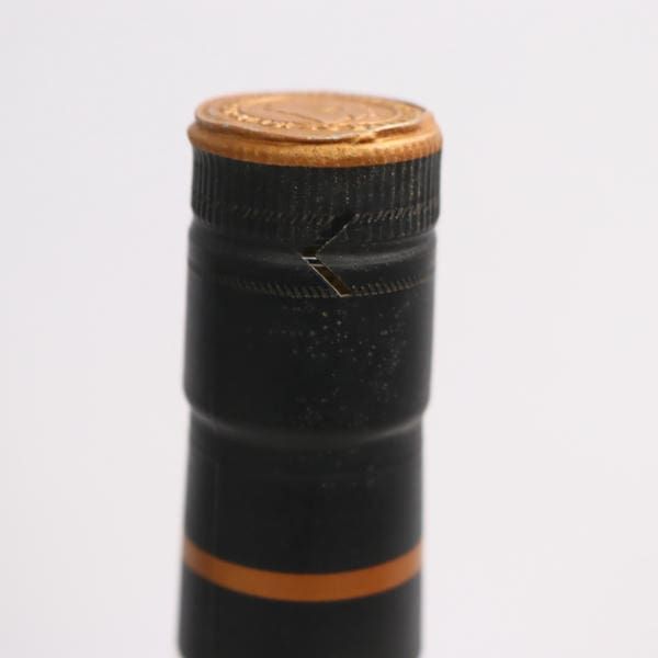 ボウモア　25年　スモールバッチ BOWMORE（ボウモア）25年 スモール バッチ リリース 43％ 700ml